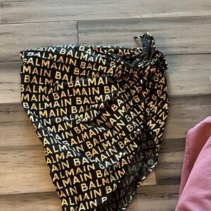 Balmain Logo Print Scarf in Black and Gold